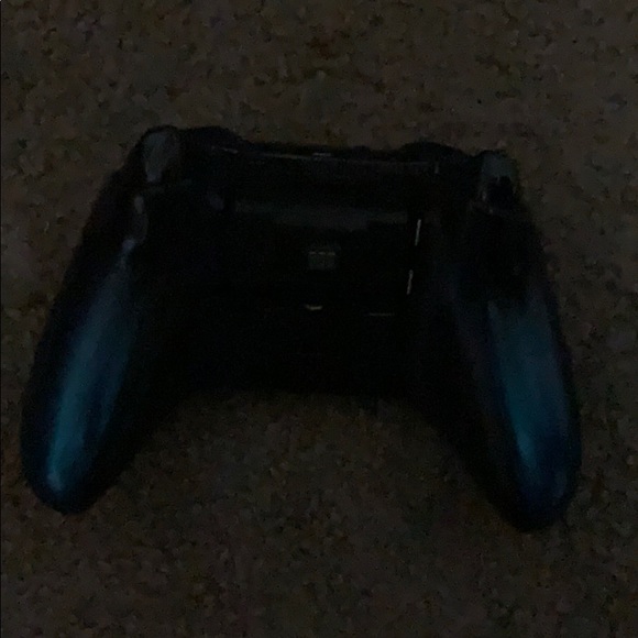 Xbox one controller - Picture 2 of 3